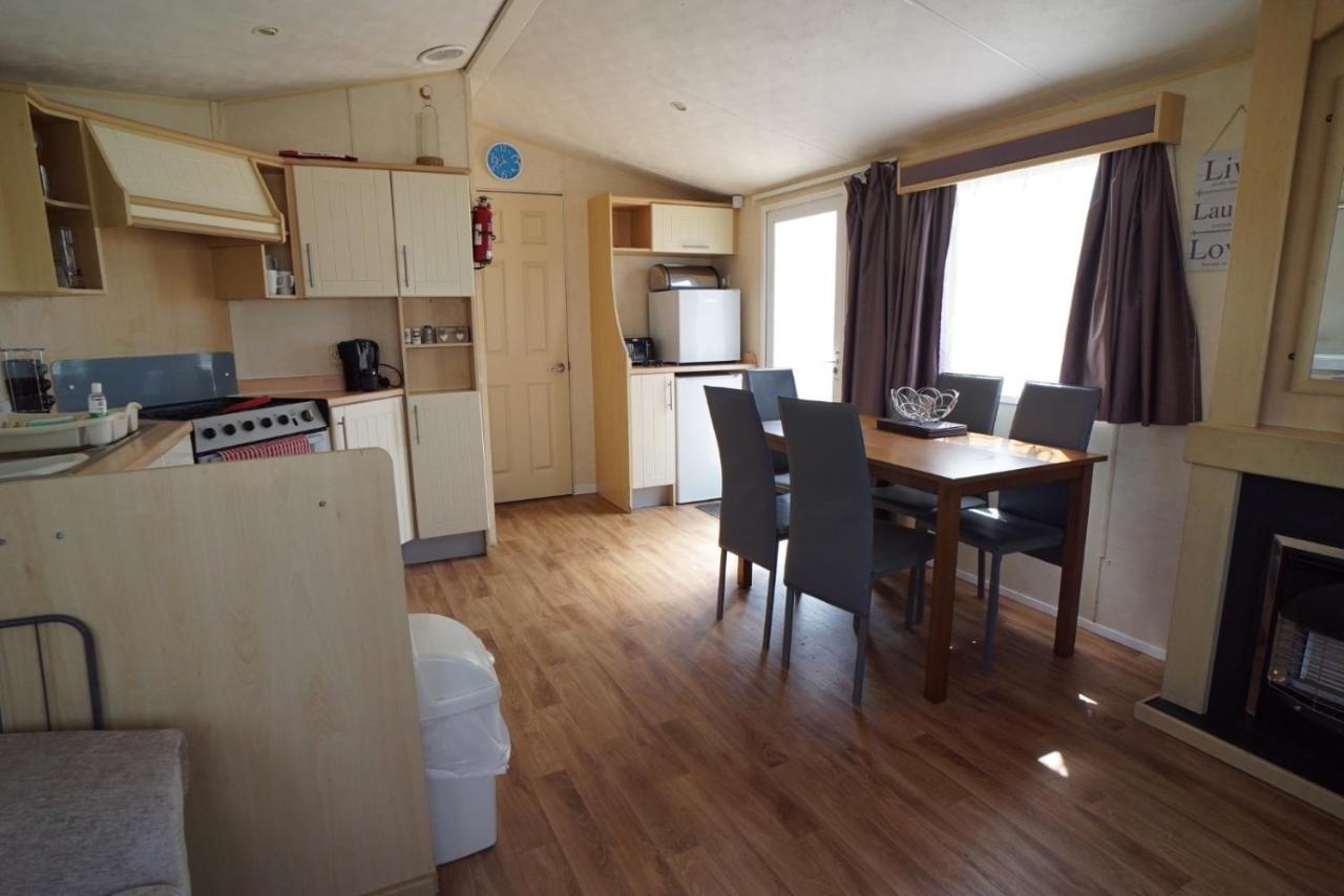 Lyntons 3 Bedroom Caravan Pets Stay Free Linen Included Heacham Exteriör bild