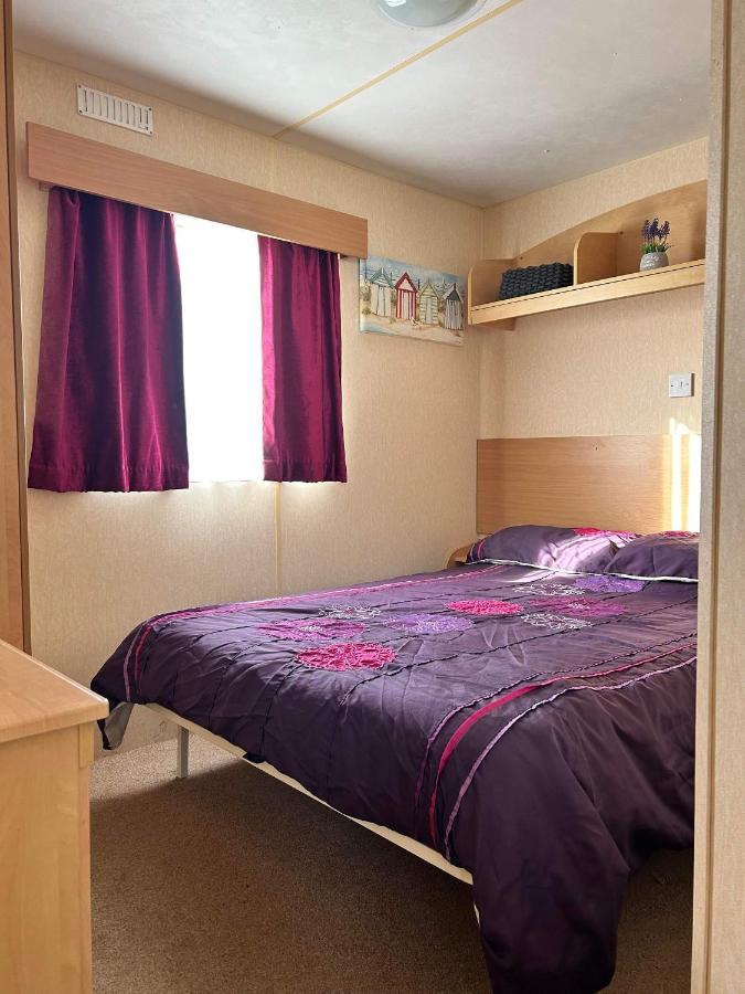 Lyntons 3 Bedroom Caravan Pets Stay Free Linen Included Heacham Exteriör bild