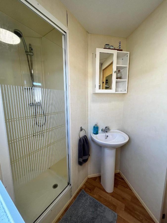 Lyntons 3 Bedroom Caravan Pets Stay Free Linen Included Heacham Exteriör bild