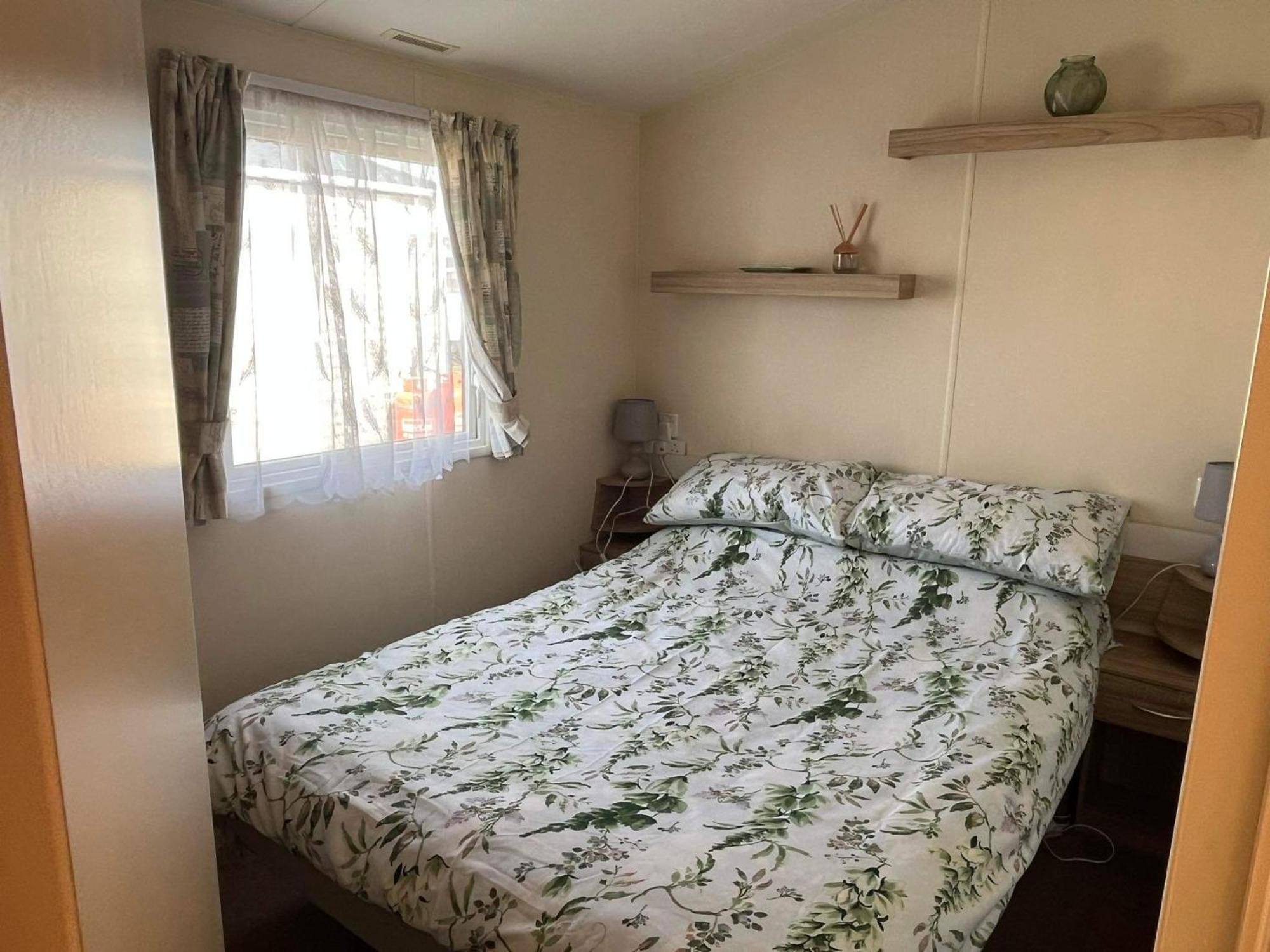 Lyntons 3 Bedroom Caravan Pets Stay Free Linen Included Heacham Exteriör bild